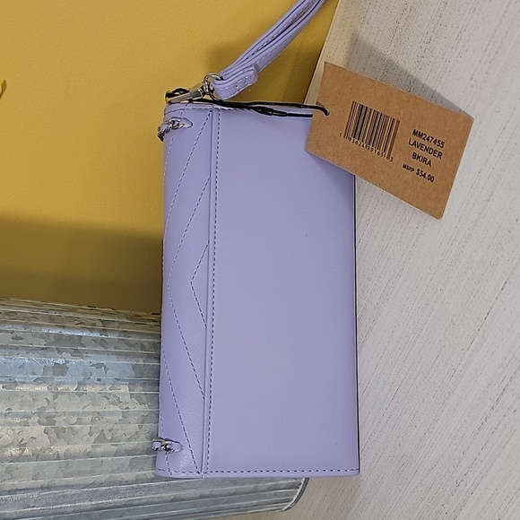 Steve Madden Quilted Faux Leather Wallet Wristlet Silver Chain Lavender - Picture 4 of 8